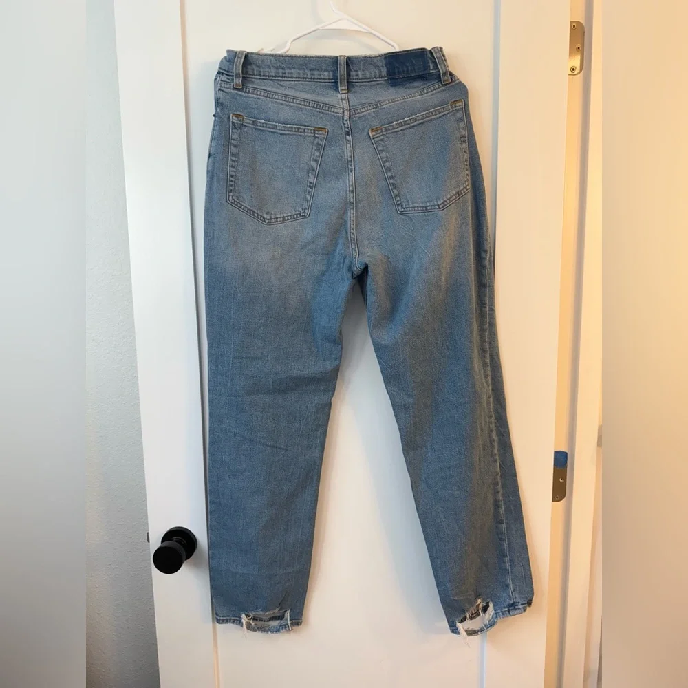 Abercrombie & Fitch Curve Love Ultra High Rise Ankle Straight Jean - Picture 5 of 12